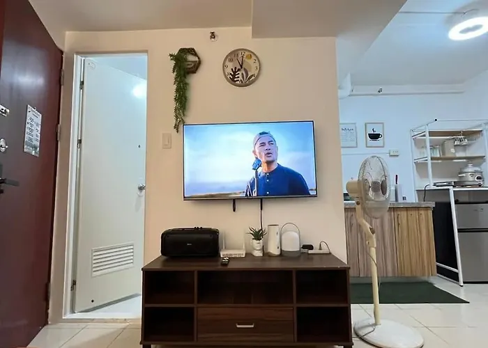 Urban Deca Staycation In By April & Ivan Hostel Manila